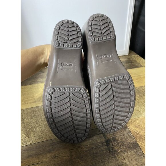 Crocs Cobbler Clogs Quilted Strap Womens Size 6 Mules Leather Brown Slip On - Picture 6 of 8